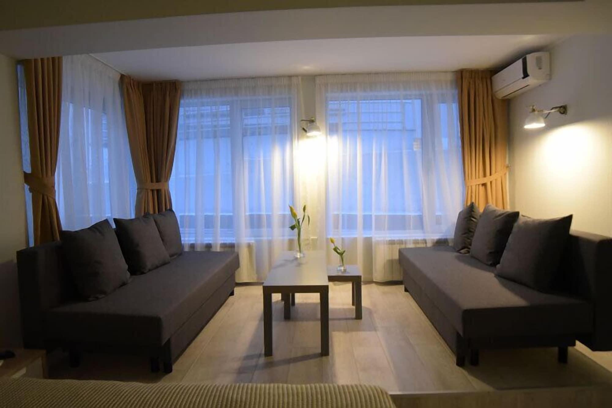 Garni House 46 Plus Beograd Bagian luar foto